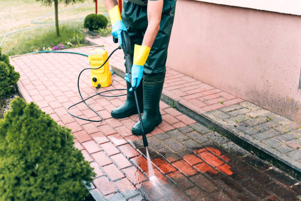 Why Choose Our Certified Pressure Washing Experts for Your Project Needs in Maryville, TN?